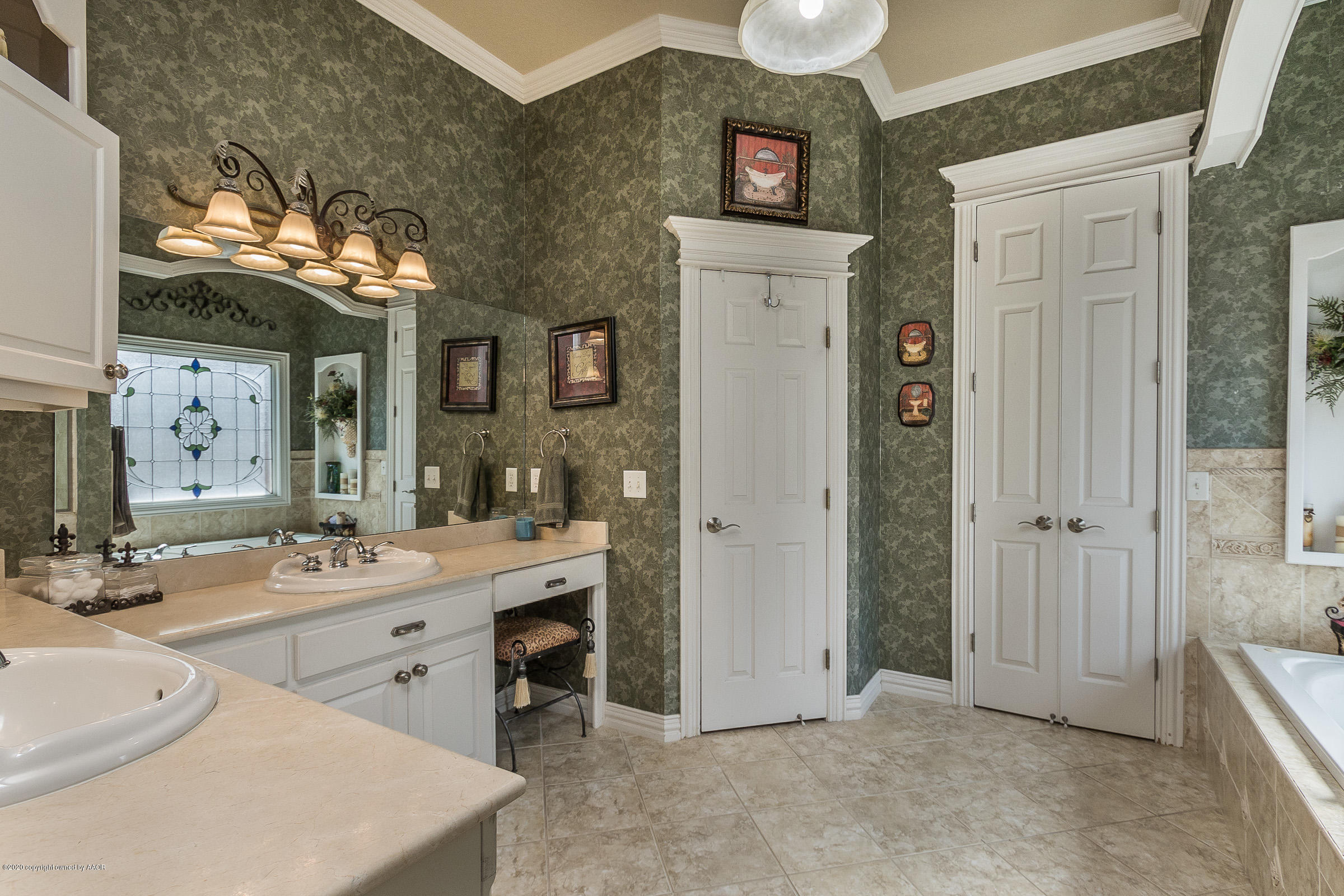 4800 Wesley Road Amarillo, TX 79119 - Photo 18 of 32 018_Master Bathroom