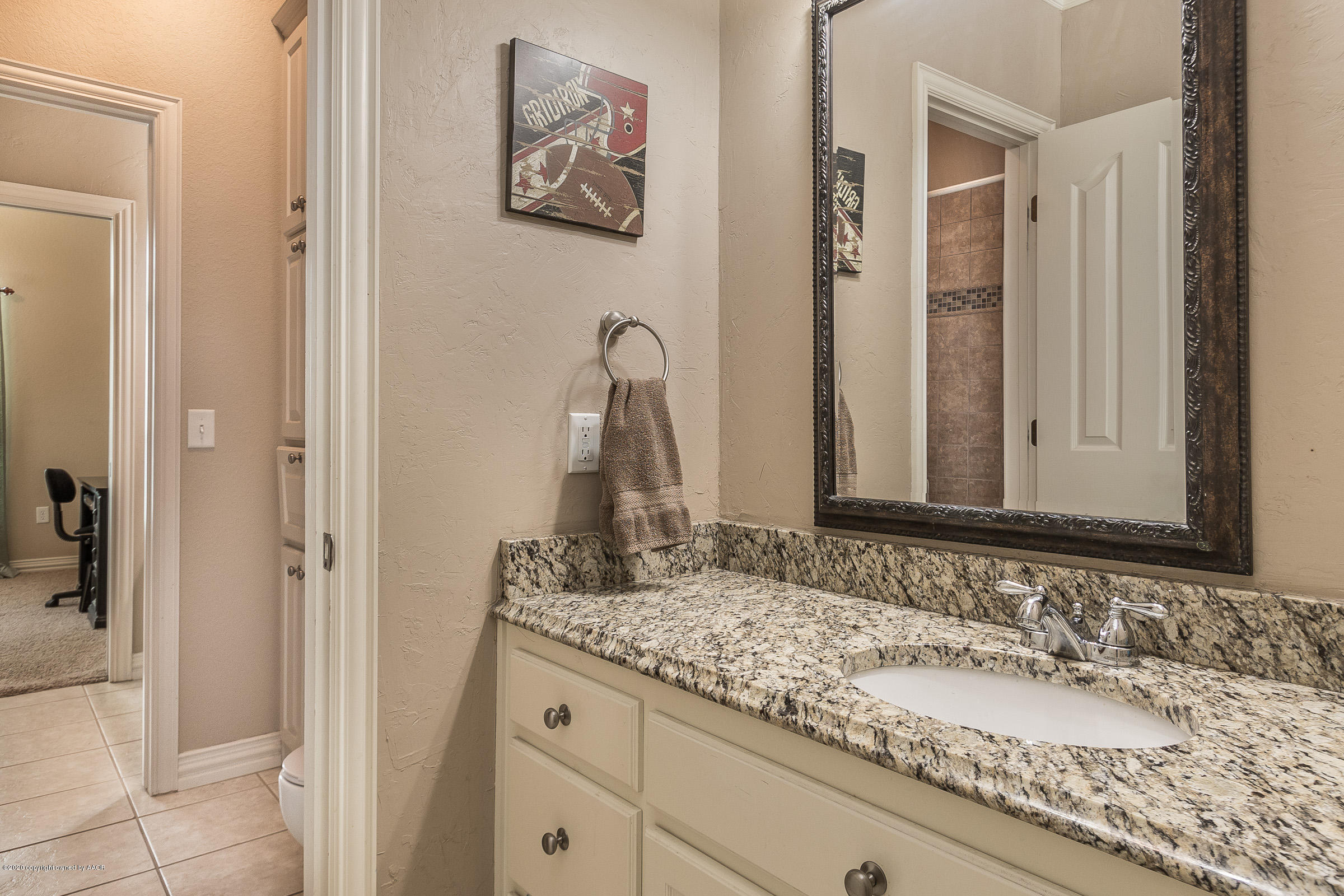 4800 Wesley Road Amarillo, TX 79119 - Photo 23 of 32 023_Bathroom 3