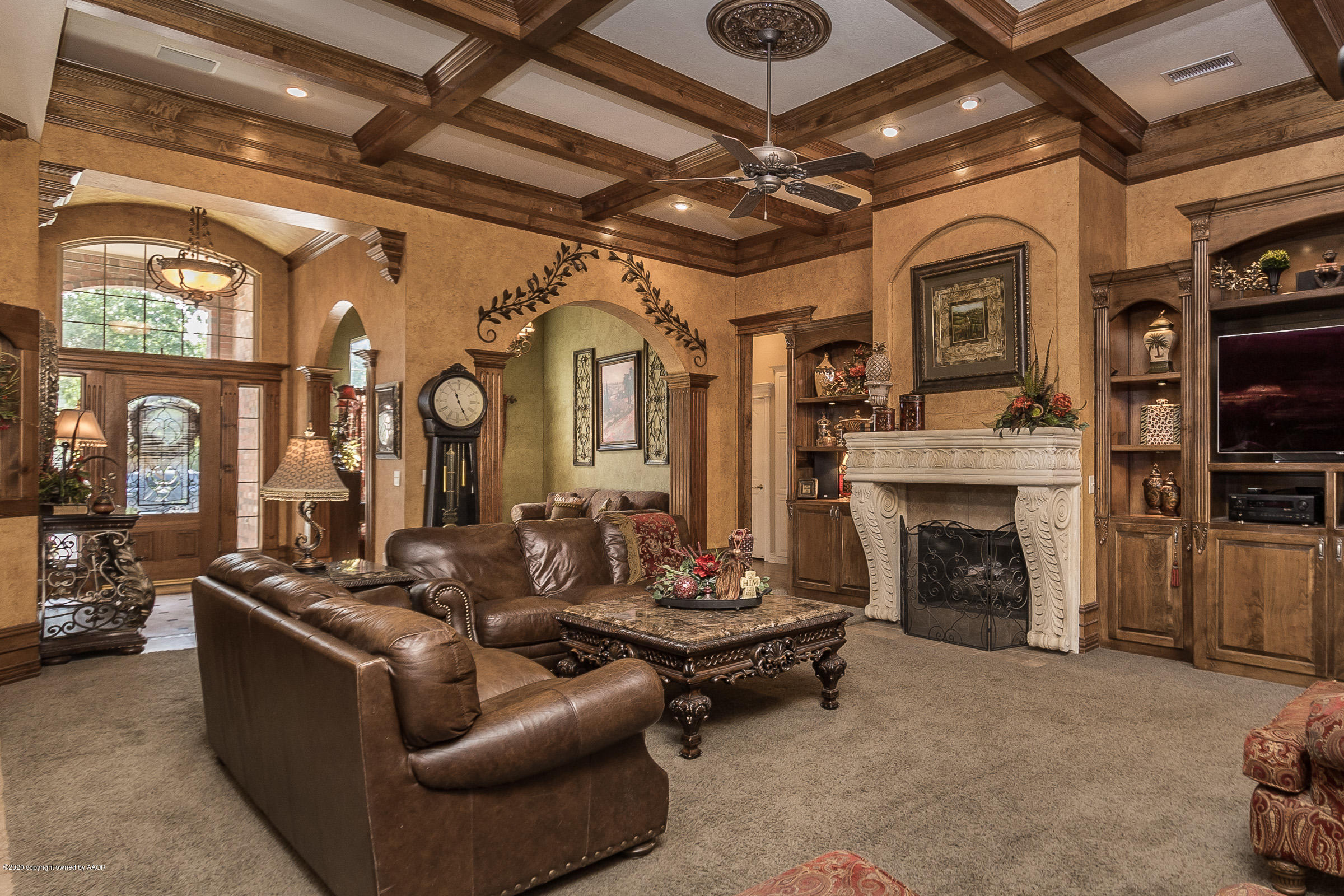 4800 Wesley Road Amarillo, TX 79119 - Photo 9 of 32 009_Living Room 2