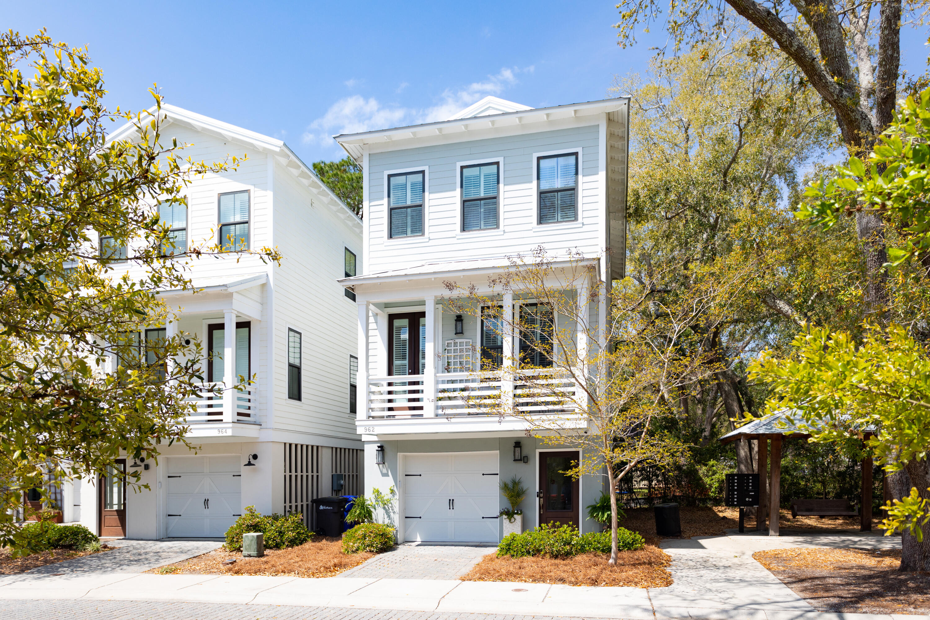 962 Key Colony Court