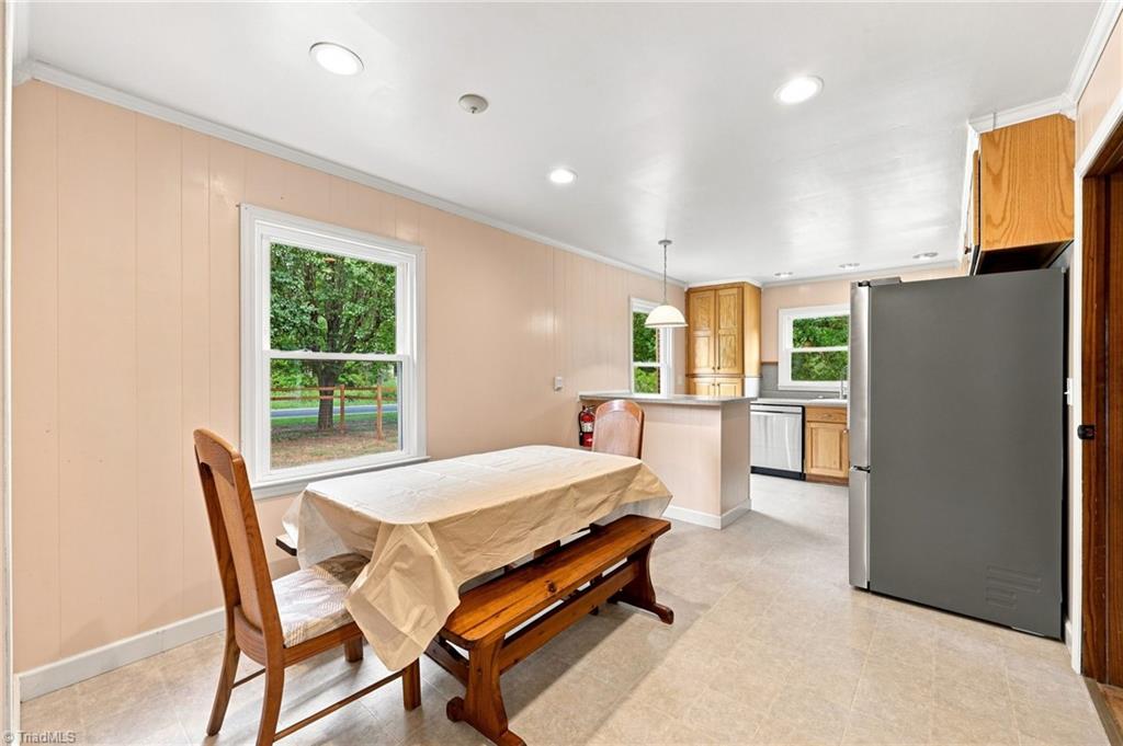 216 Underwood Road Elon, NC 27244 - Photo 9 of 20 Gallery Image 9