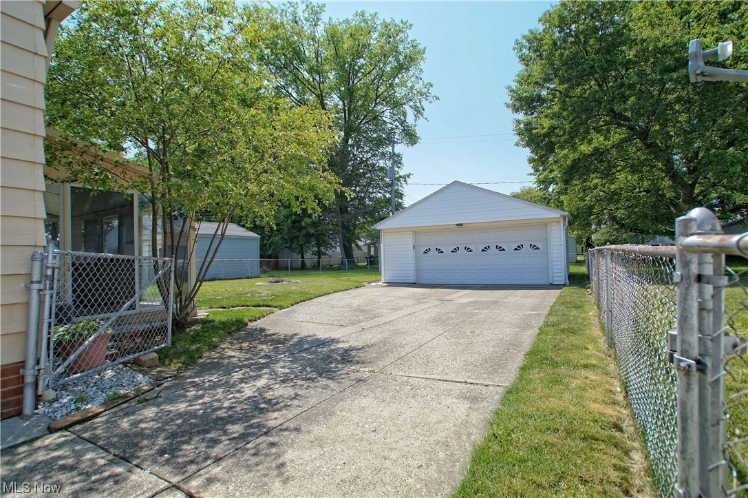 760 Pendley Road Willowick, OH 44095 - Photo 18 of 20