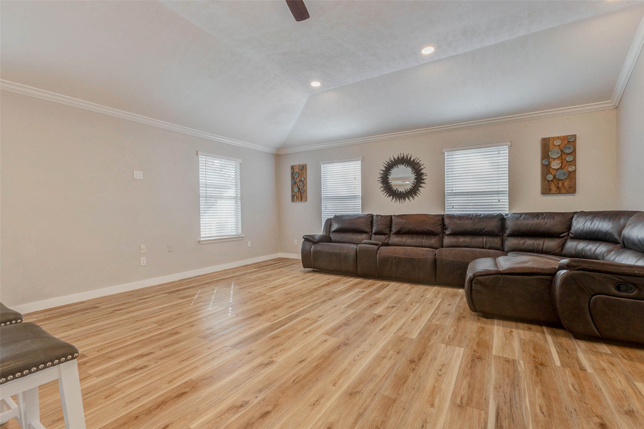 603 Springwood Drive Conroe, TX 77385 - Photo 14 of 39