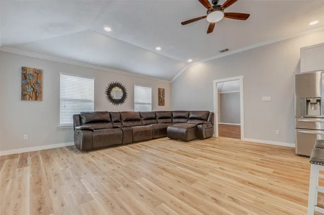 $325,000 | 603 Springwood Drive, Conroe, TX 77385