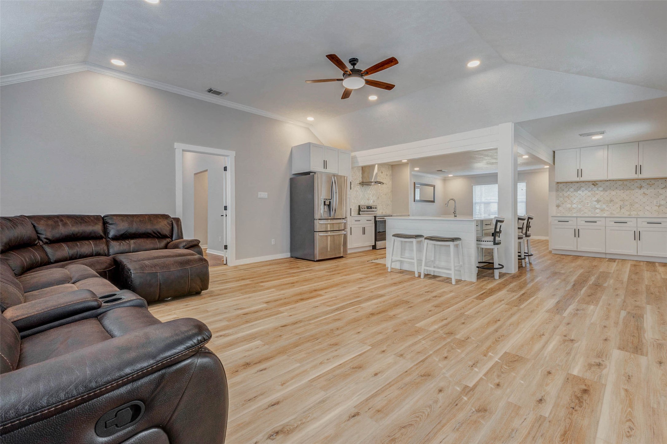 603 Springwood Drive Conroe, TX 77385 - Photo 16 of 39