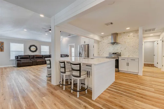 $325,000 | 603 Springwood Drive, Conroe, TX 77385