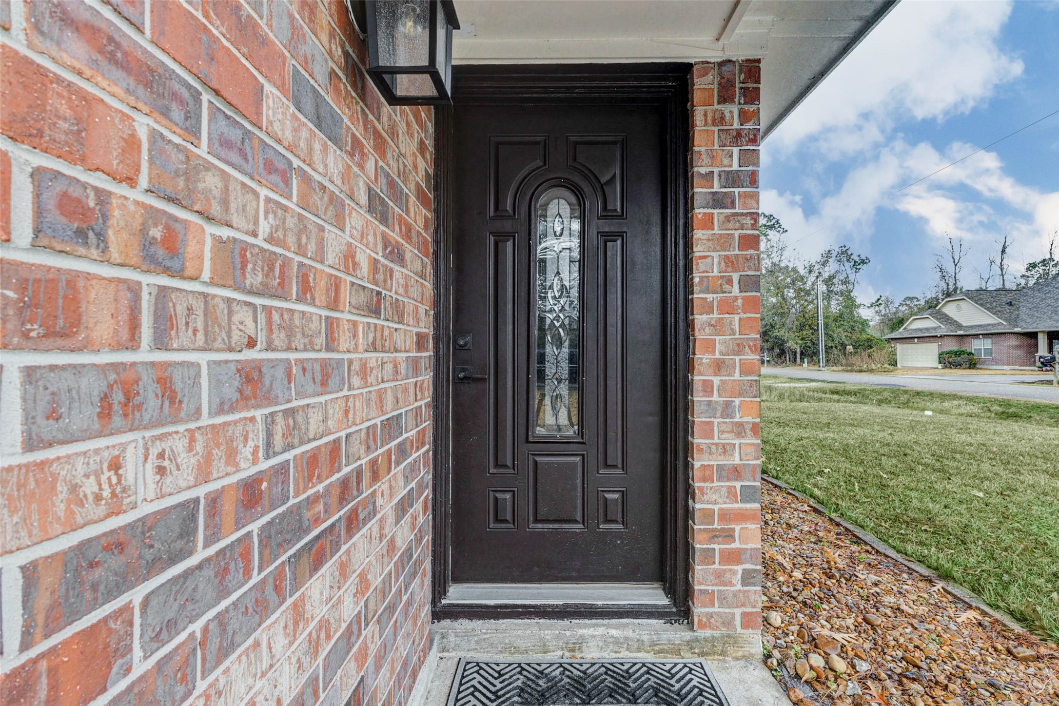 603 Springwood Drive Conroe, TX 77385 - Photo 6 of 39