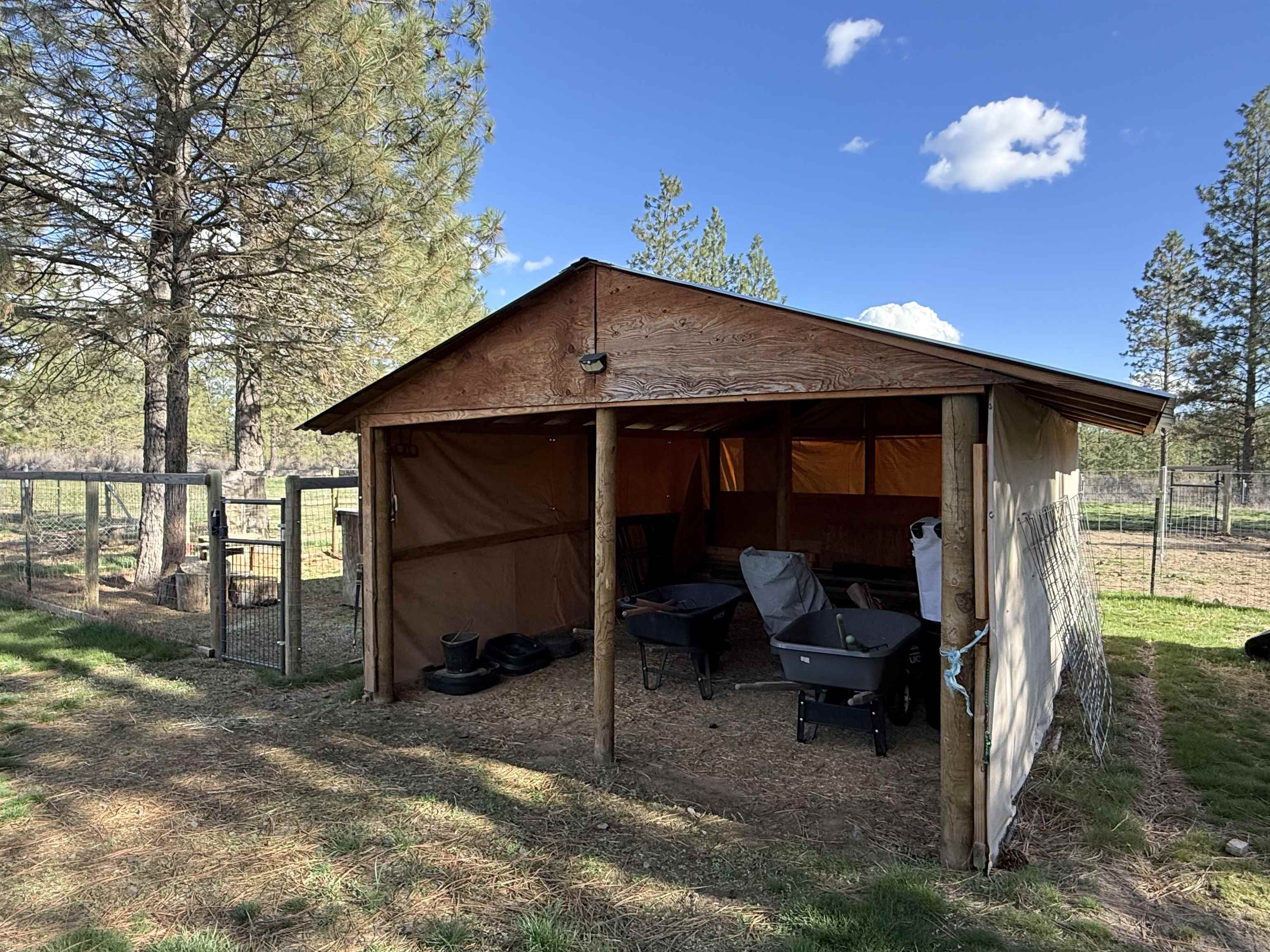 48568 Bull Run Road East Ford, WA 99013 - Photo 29 of 46