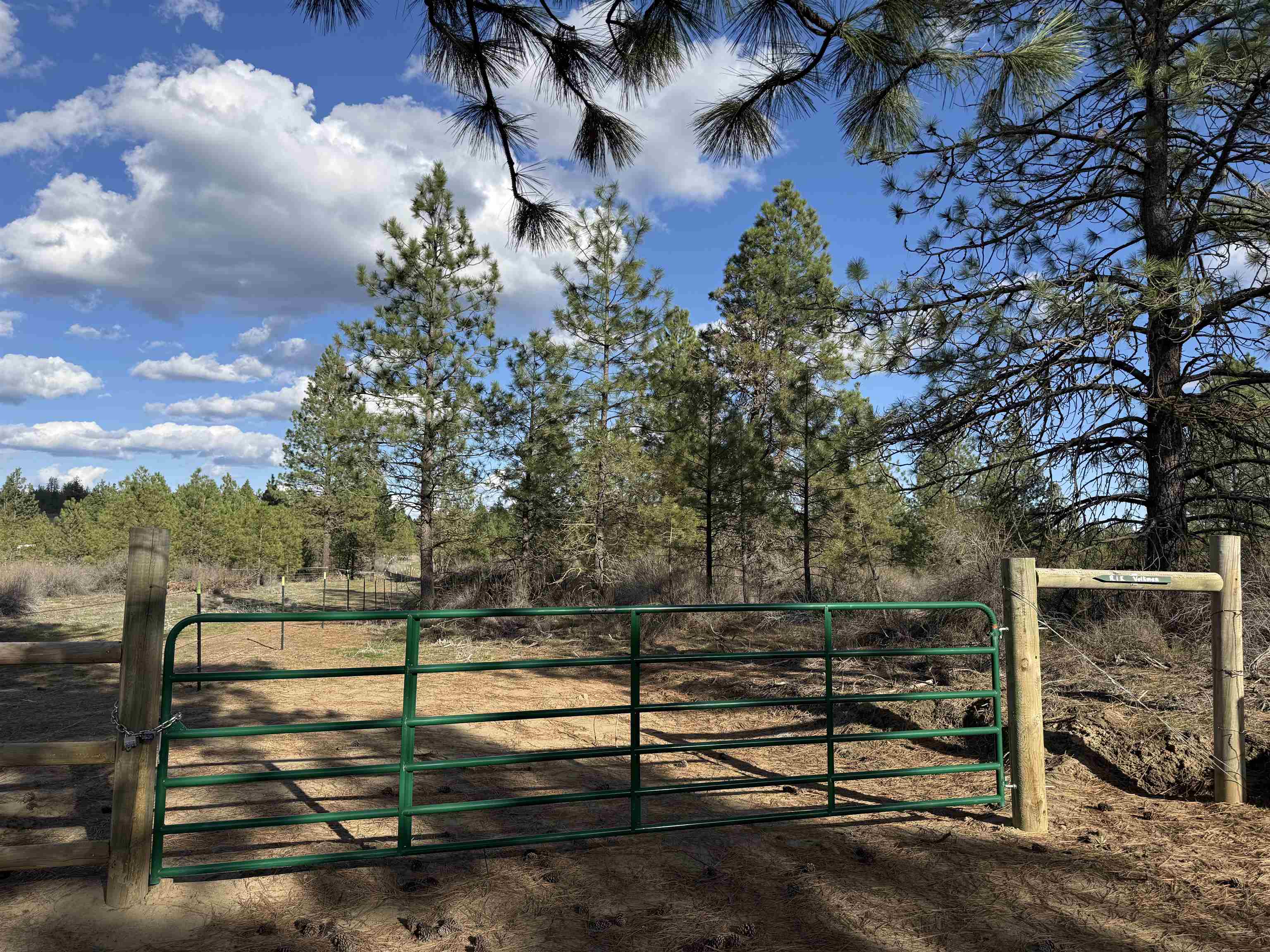 48568 Bull Run Road East Ford, WA 99013 - Photo 43 of 46