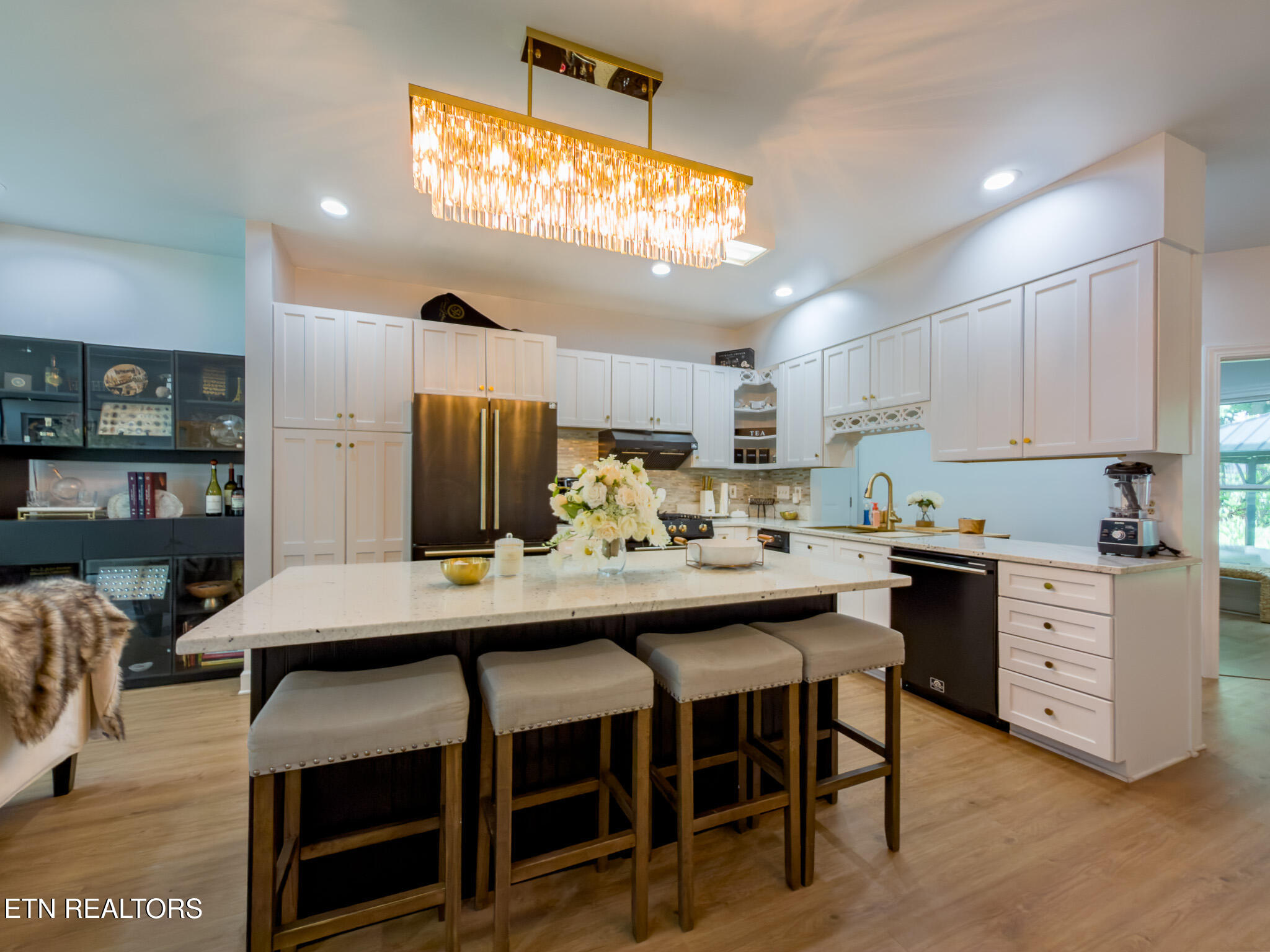 178 Chahyga Way Loudon, TN 37774 - Photo 5 of 38 Kitchen