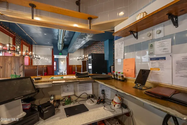 $500,000 | 1 14th Street, Troy, NY 12180