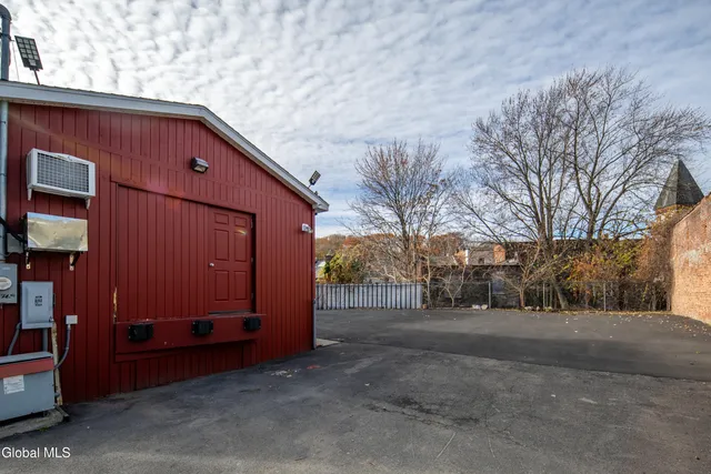 $500,000 | 1 14th Street, Troy, NY 12180