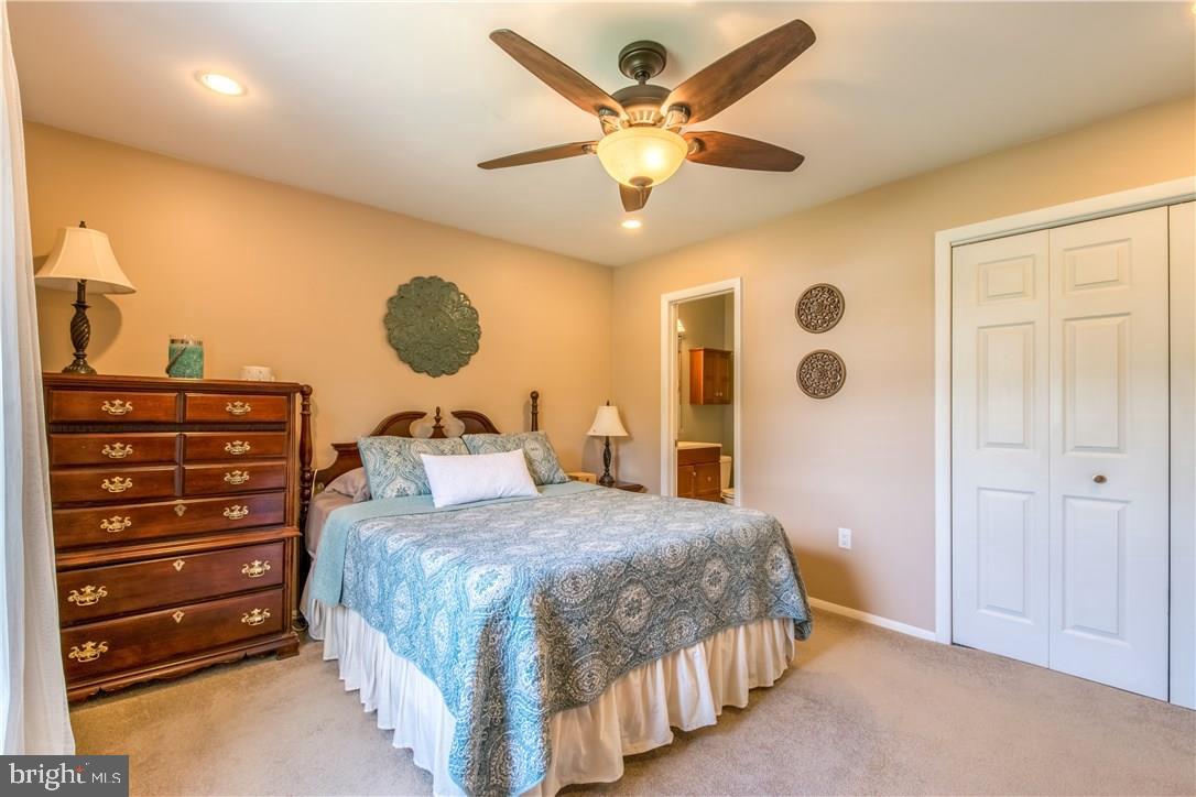 161 Bowsprit Road Manahawkin, NJ 08050 - Photo 17 of 38