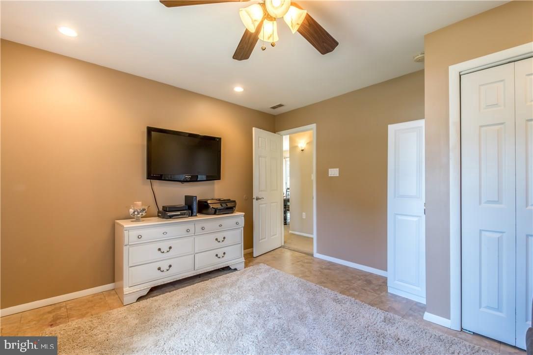 161 Bowsprit Road Manahawkin, NJ 08050 - Photo 26 of 38