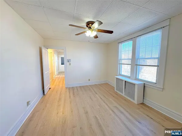 $2,400 | 28 Rutland Avenue, Unit 3, Kearny, NJ 07032