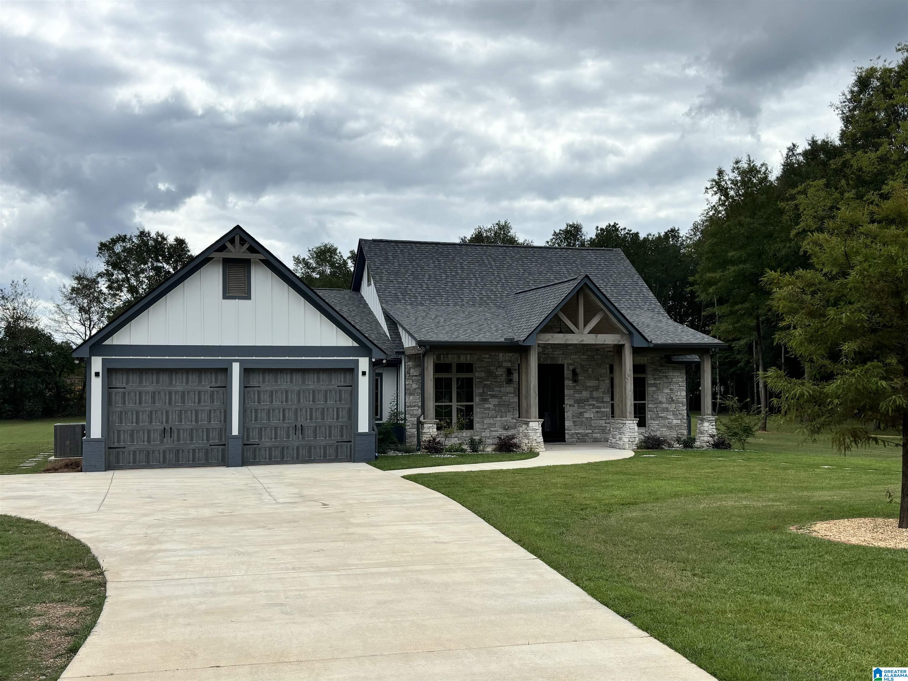 234 Mcgowan Road Wilsonville, AL 35186 - Photo 3 of 28