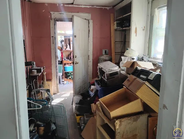 $34,000 | 317 Southeast 11th Street, Topeka, KS 66612