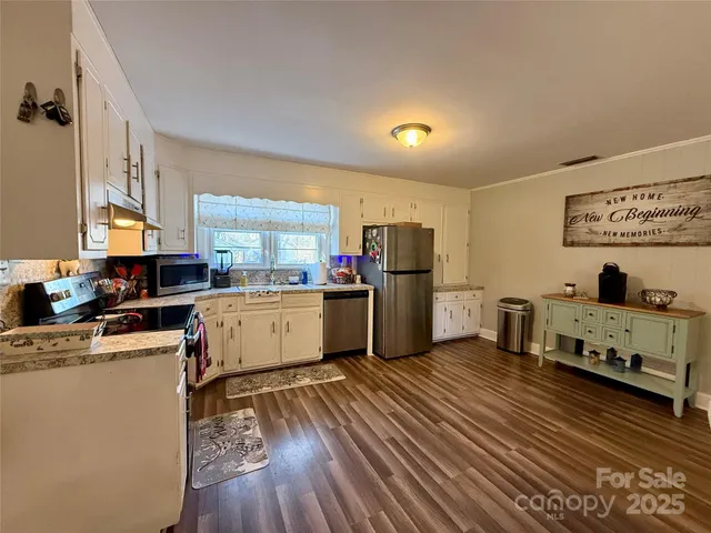 $228,000 | 3531 Icard Rhodhiss Road, Connelly Springs, NC 28612