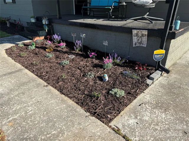 $228,000 | 3531 Icard Rhodhiss Road, Connelly Springs, NC 28612