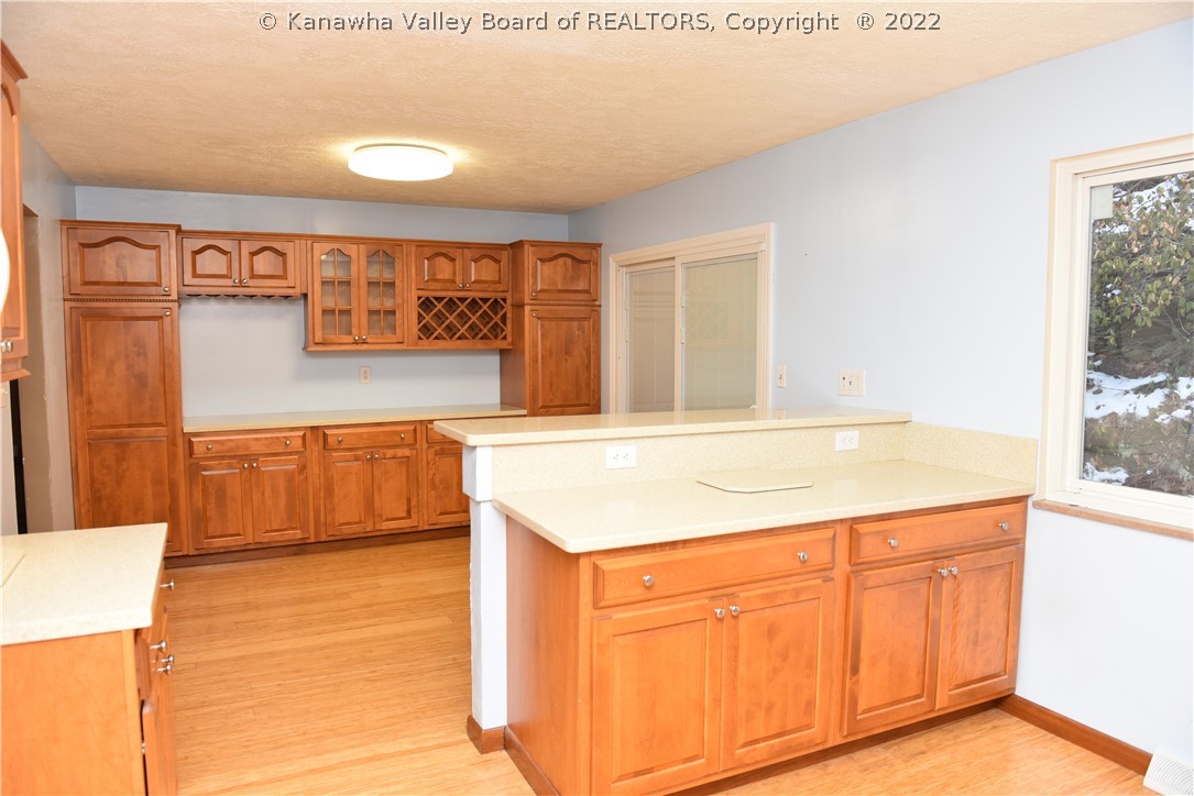 22 Barrington Road Nitro, WV 25143 - Photo 6 of 23 Gallery Image 6