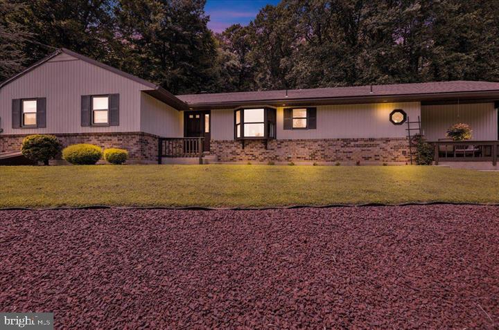 90 Preston Road Wernersville, PA 19565 - Photo 6 of 45 a front view of a house with garden