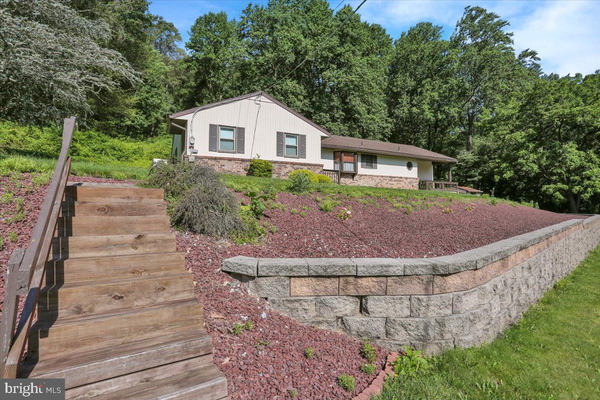90 Preston Road Wernersville, PA 19565 - Photo 9 of 45 a view of a house with a yard