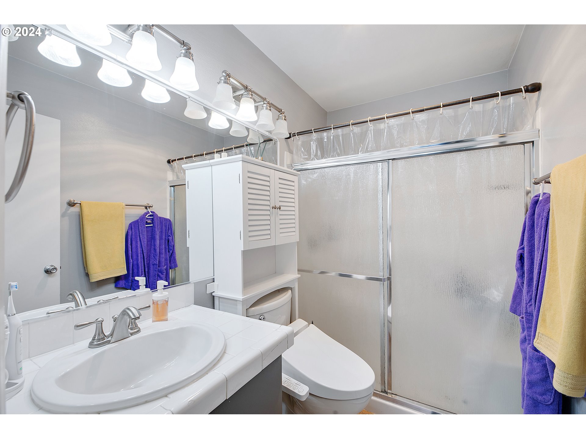 86 Kingsgate Road, Unit 46 Lake Oswego, OR 97035 - Photo 27 of 41 Gallery Image 27