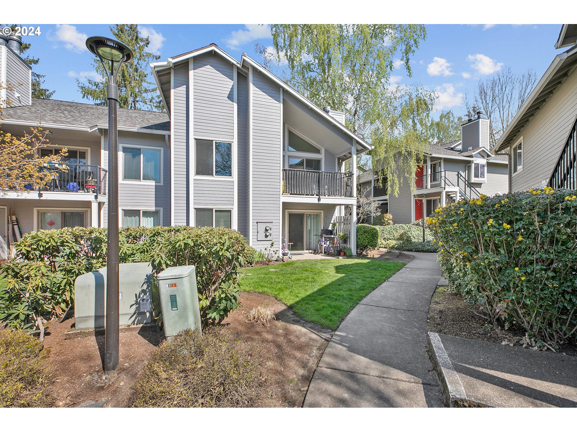 86 Kingsgate Road, Unit 46 Lake Oswego, OR 97035 - Photo 31 of 41 Gallery Image 31