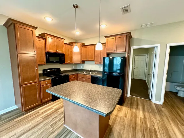 $1,575 | 2225 Cedarbrook Court, Tallahassee, FL 32303