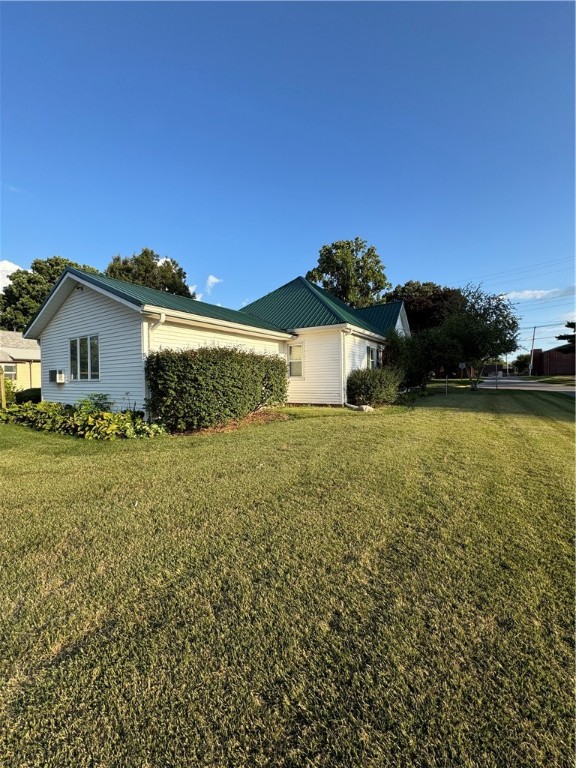 301 West Street Georgetown, IL 61846 - Photo 10 of 34