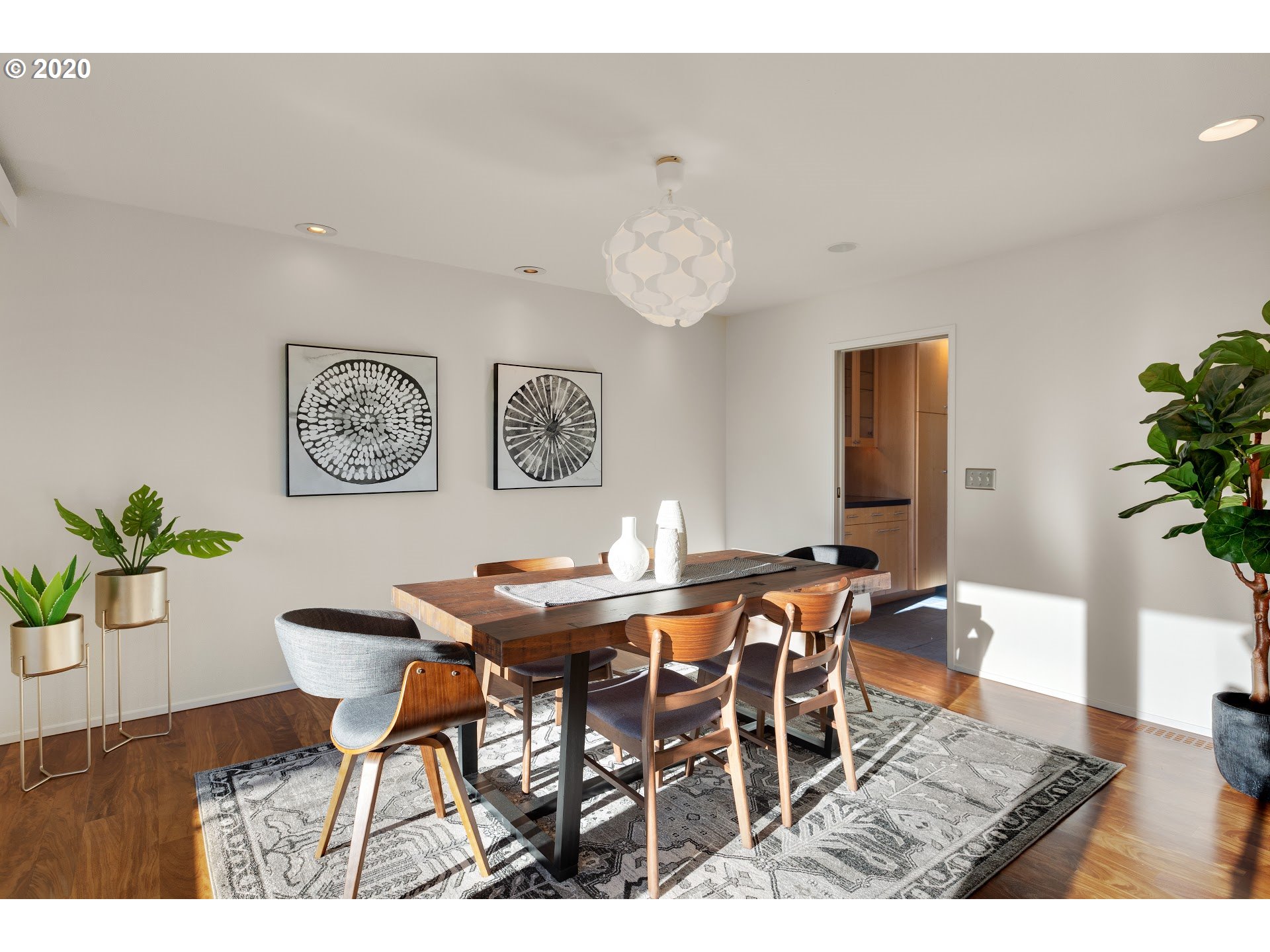 3925 Southwest Dosch Road Portland, OR 97239 - Photo 6 of 22