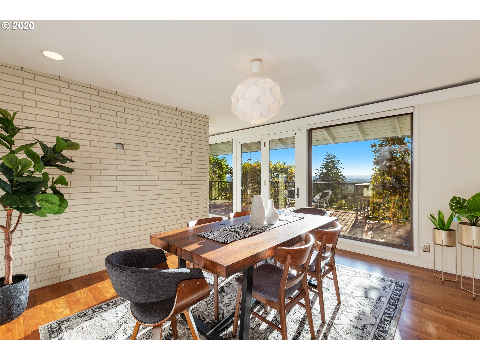 3925 Southwest Dosch Road Portland, OR 97239 - Photo 7 of 22