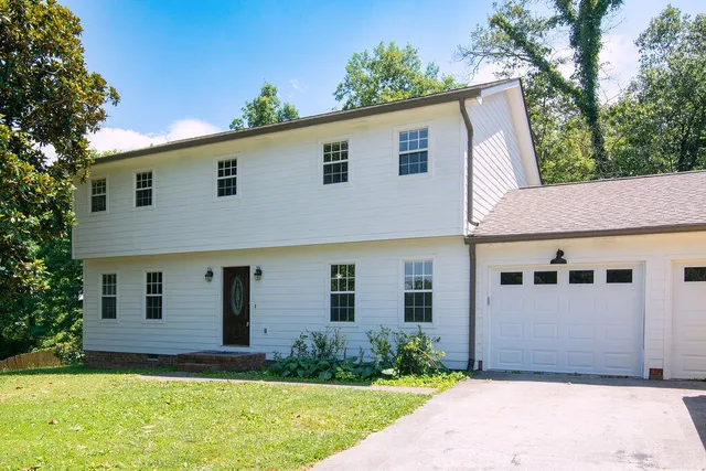 $2,300 | 9356 Charbar Circle, Chattanooga, TN 37421