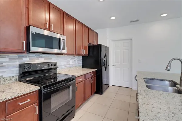 $2,900 | 26974 Wildwood Pines Lane, Bonita Springs, FL 34135