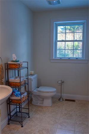 69 Dudley Road Oxford, MA 01540 - Photo 8 of 30 Gallery Image 8