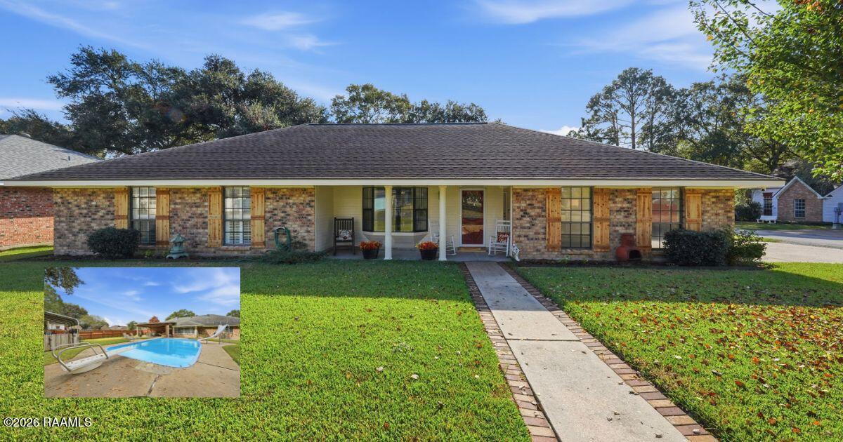 705 South Beau Pre Road Lafayette, LA 70508 - Photo 1 of 25 Front Of Home with Pool