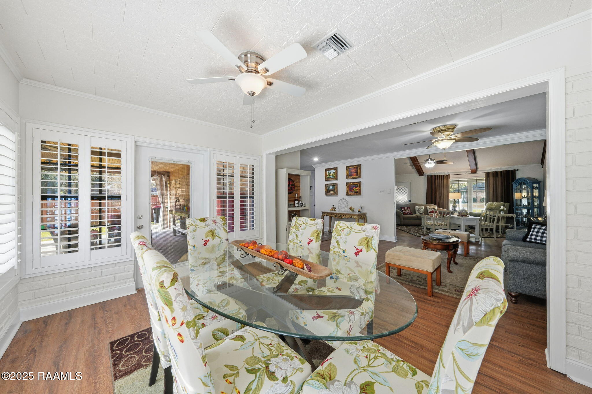 705 South Beau Pre Road Lafayette, LA 70508 - Photo 9 of 25 Dining