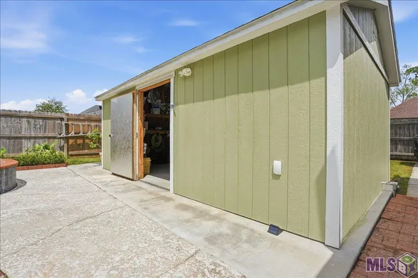 $365,000 | 36498 Manchac Crossing Avenue, Prairieville, LA 70769