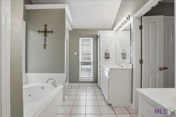 $365,000 | 36498 Manchac Crossing Avenue, Prairieville, LA 70769
