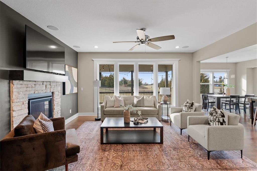 11124 South Barth Road Olathe, KS 66061 - Photo 6 of 35