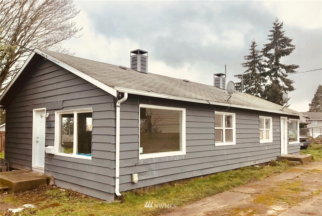 1055 Chestnut Street Bremerton, WA 98310 - Photo 1 of 6 Gallery Image 1