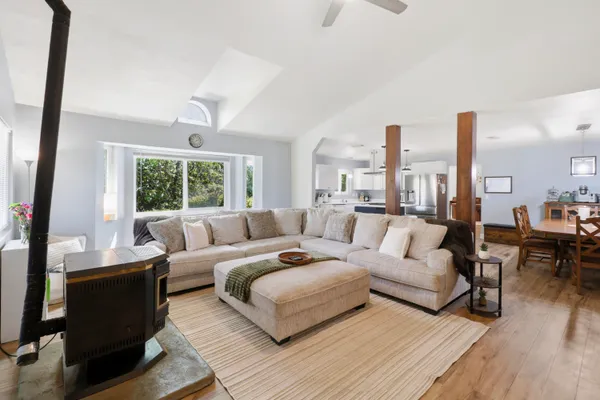 $365,000 | 1400 Median Avenue, Shasta Lake, CA 96019