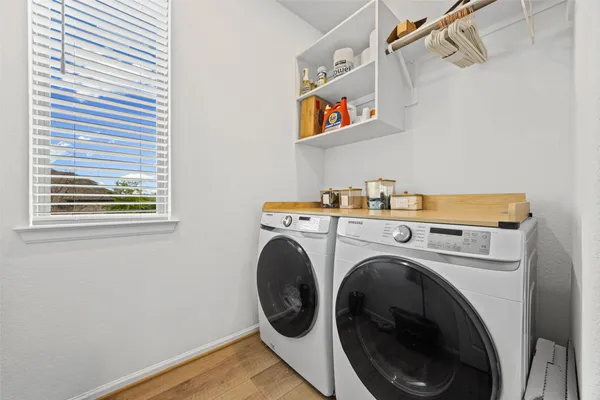 $3,850 | 904 Azul Lagoon Drive, Unit 11, Leander, TX 78641