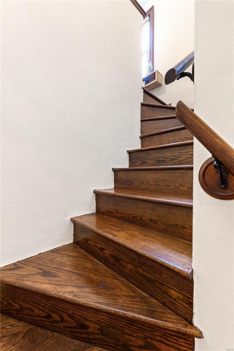 6400 Heege Road St. Louis, MO 63123 - Photo 30 of 45 Gallery Image 30