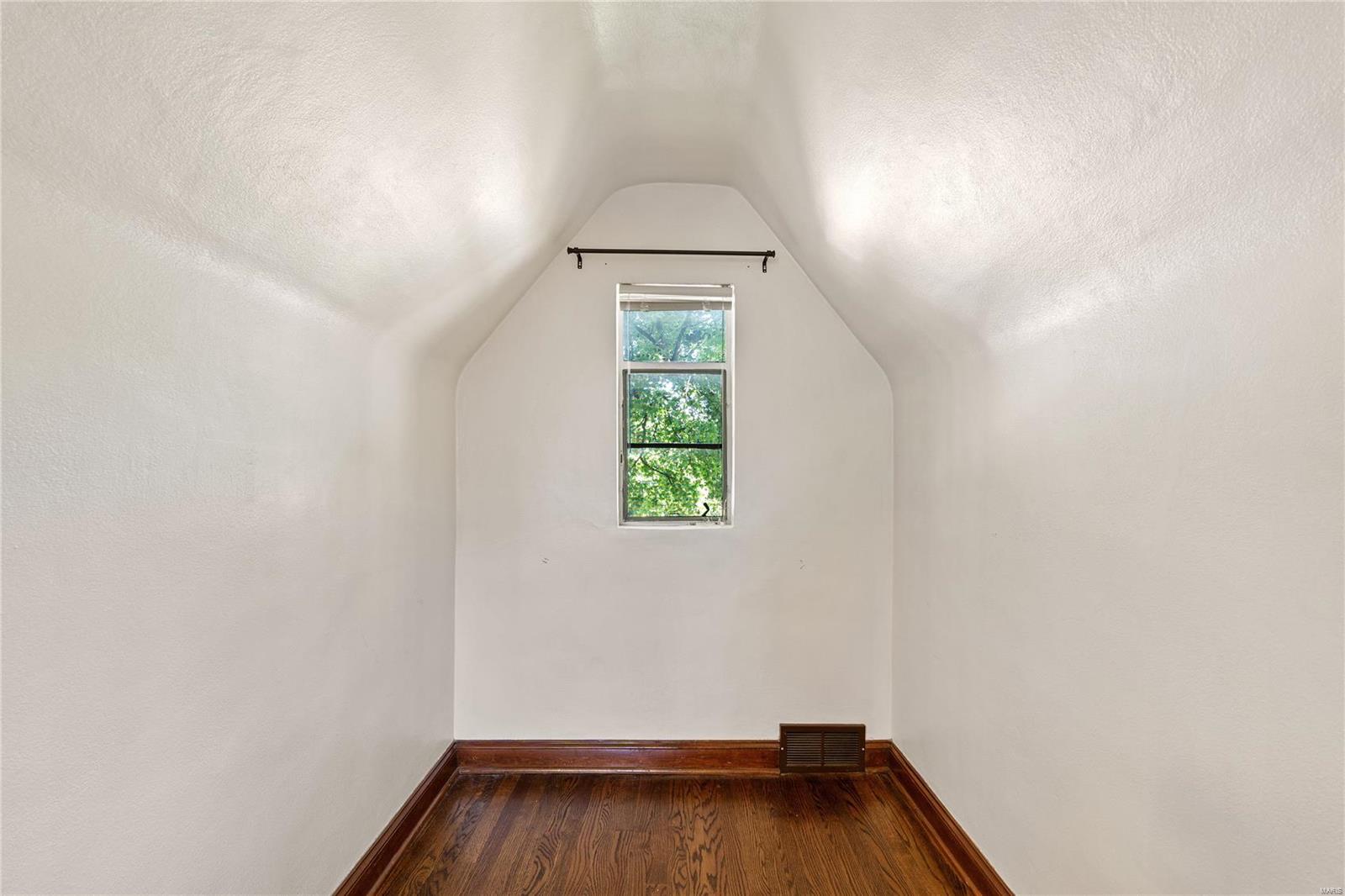 6400 Heege Road St. Louis, MO 63123 - Photo 33 of 45 Gallery Image 33