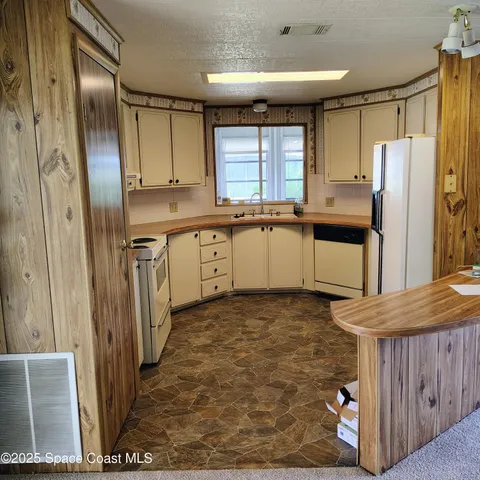 $146,500 | 554 Jennifer Circle, Melbourne, FL 32904