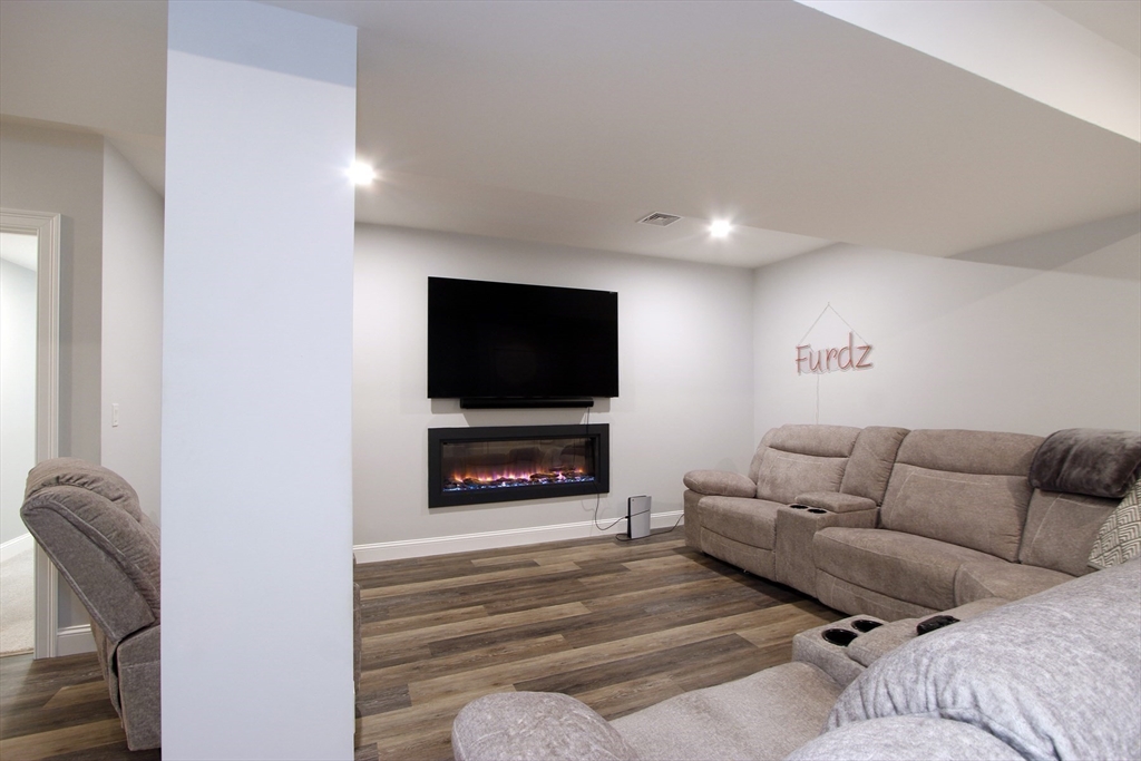 79 Cobblestone Circle Mashpee, MA 02649 - Photo 25 of 41