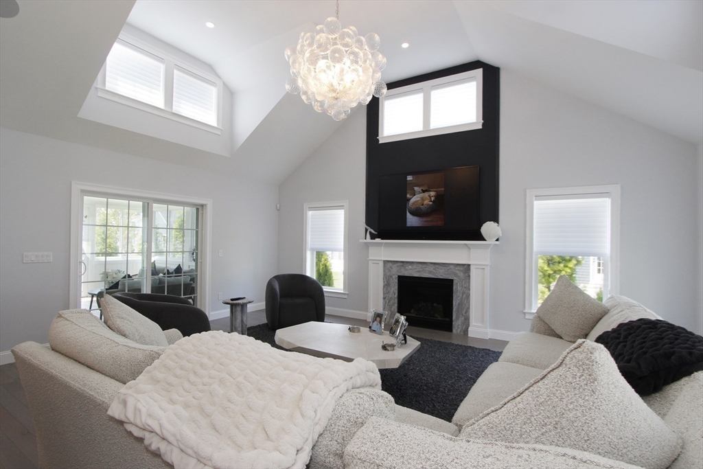 79 Cobblestone Circle Mashpee, MA 02649 - Photo 4 of 41