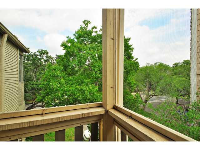4401 Speedway, Unit 302 Austin, TX 78751 - Photo 24 of 25 Balcony