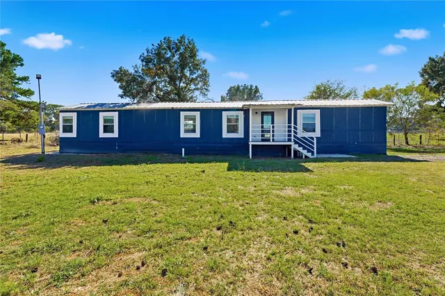 $1,300 | 3997 County Road 3190, Tyler, TX 75706